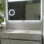 ONE 8UP Зеркало с подсветкой